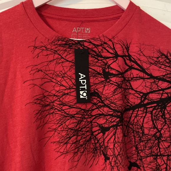 NWT Mens Slim Fit Graphic Tee - Picture 2 of 2